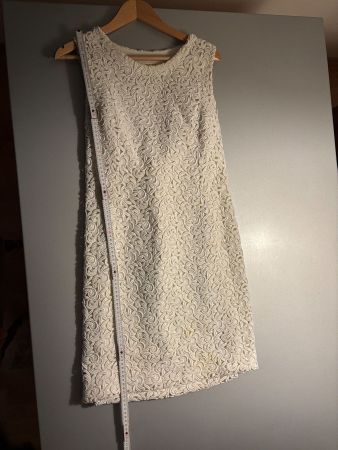 Kleid aus St. Galler Ätzspitze