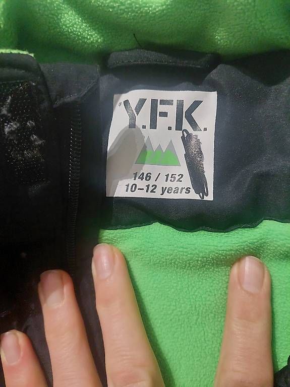 Giacche & Cappotti: Skikleidung 146/152 – Usato da Fehraltorf venduto da lameduckalex 1