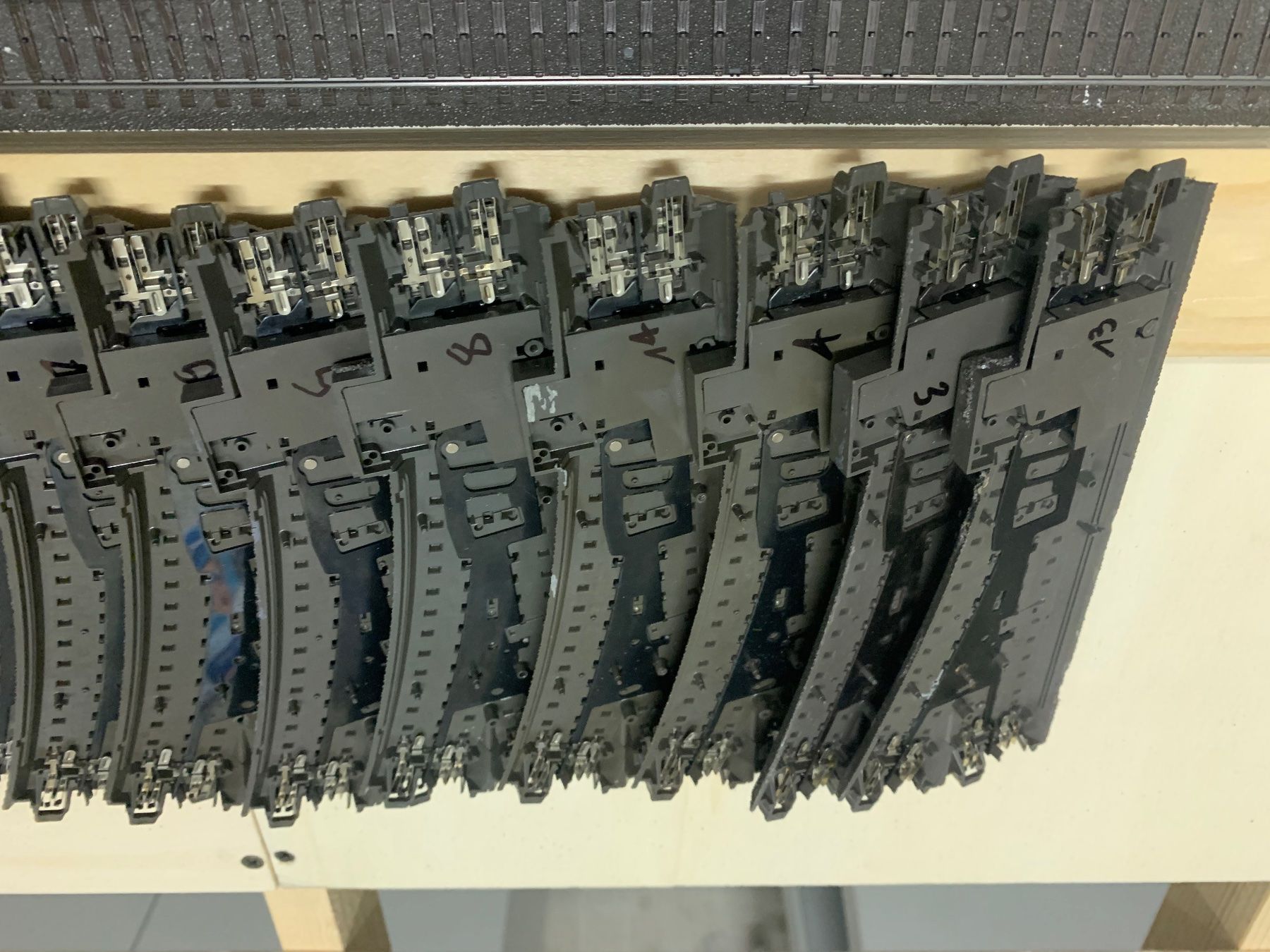 Märklin Modelleisenbahnen: Märklin 24611 Weichen Set links - 15 Stück – Gebraucht aus Mettmenstetten von Superwaelti 5