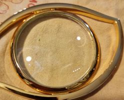 Auge Lupe Gold Optik Schönes Sammlerstück für den Herbst