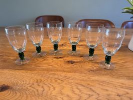 6er Set Vintage Römergläser mit grünem Fuss