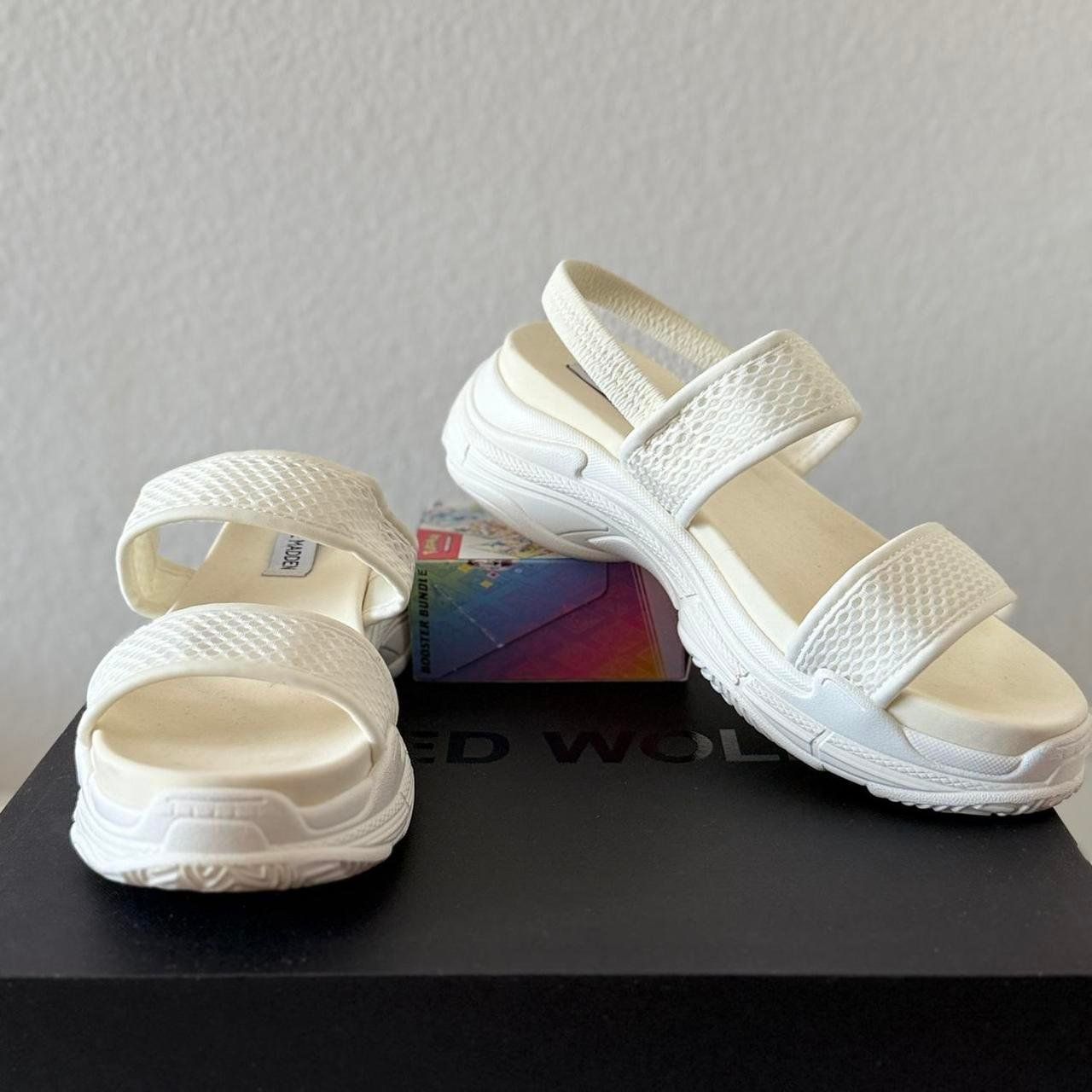 Steve Madden Scarpe da donna: Steve Madden Sandalen, weiss, Gr. 40 – Usato da Bachenbülach venduto da Shukkley 2