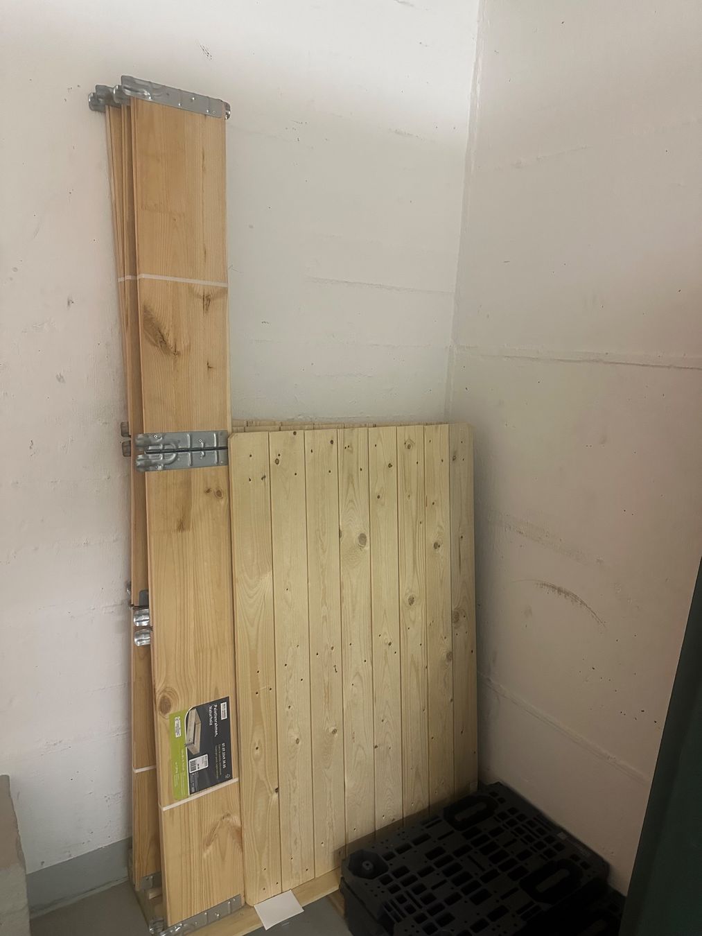 Regale: Palettenrahmen und Abdeckplatten – Neu und originalverpackt aus Zürich von Faetze0