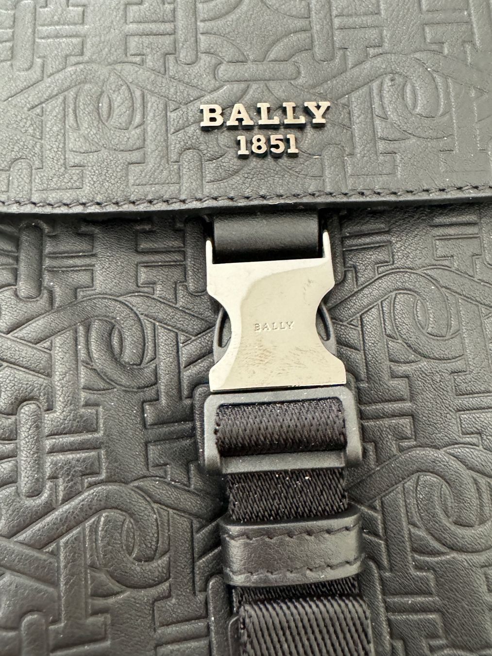 Bally Taschen: Bally Umhängetasche 18/12(4,5 – Neu und originalverpackt aus Volketswil von praxis12 6