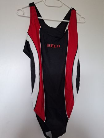 Badeanzug BECO  Grösse 48 ***NEU***