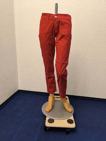 Rote Hosen - Gothic, Punk, Emo