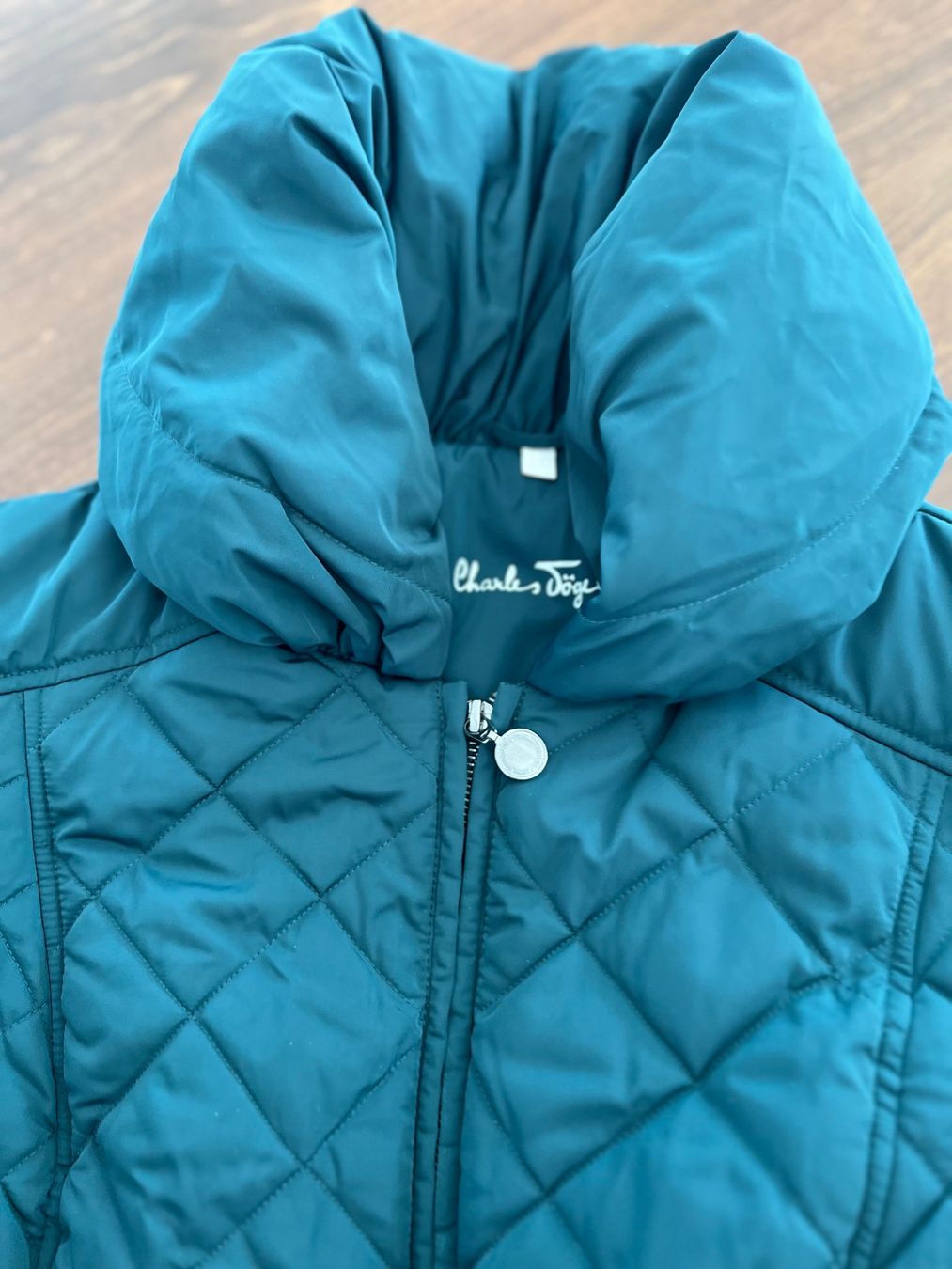 C&A Giacche: Steppjacke Charles Vögele dunkelgrün Grösse 40 PolyDown – Usato da Ebmatingen venduto da Mistelu 1