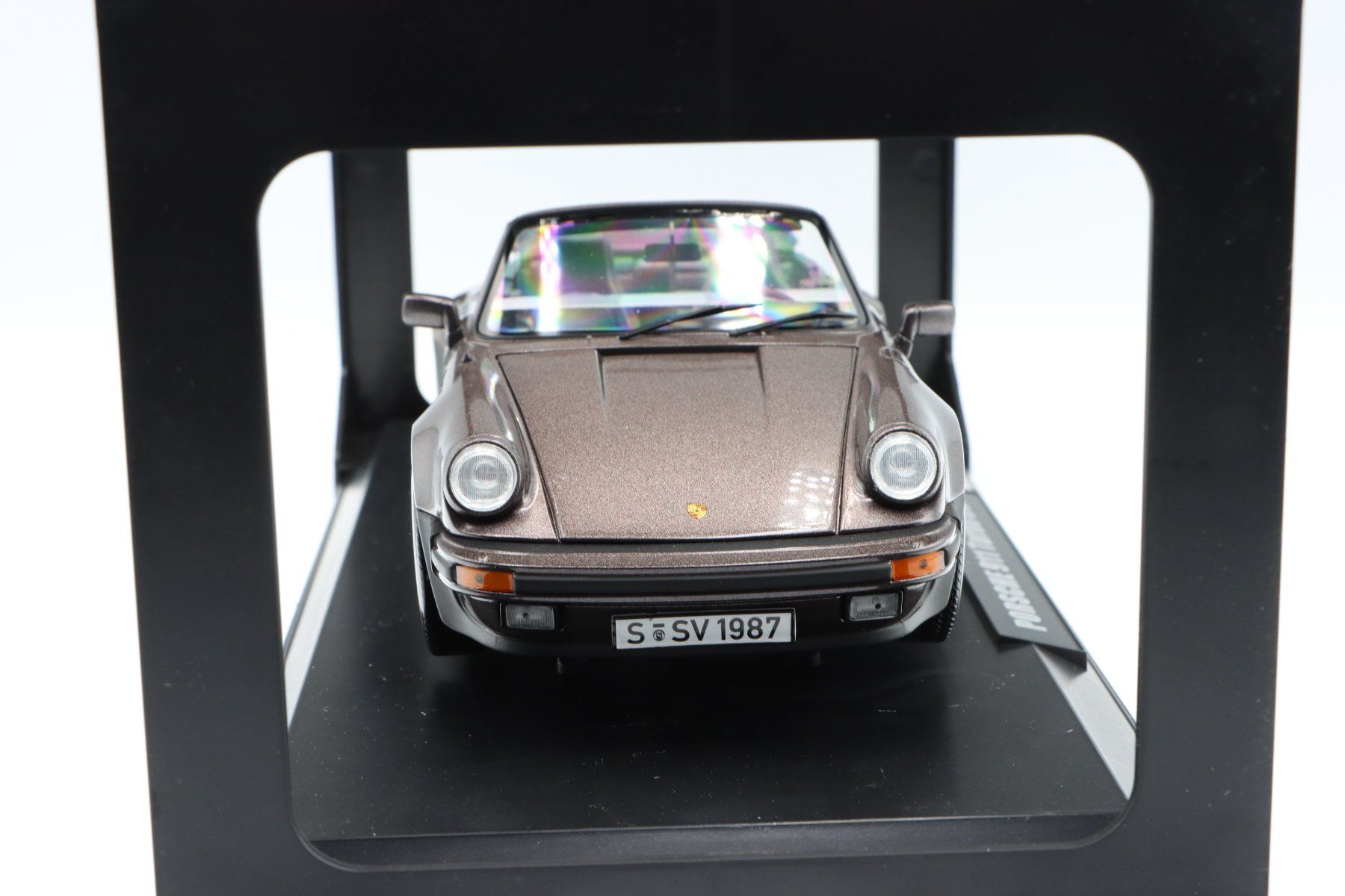 Porsche Modellini d'auto: Porsche 911 Turbo 3.3L Cabriolet 1987 1:18 Norev – Nuovo e nell'imballaggio originale da Bühl b.Aarberg venduto da modelldiecast 6
