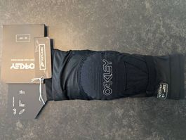 Coudières VTT neuves oakley rz-labs M/L