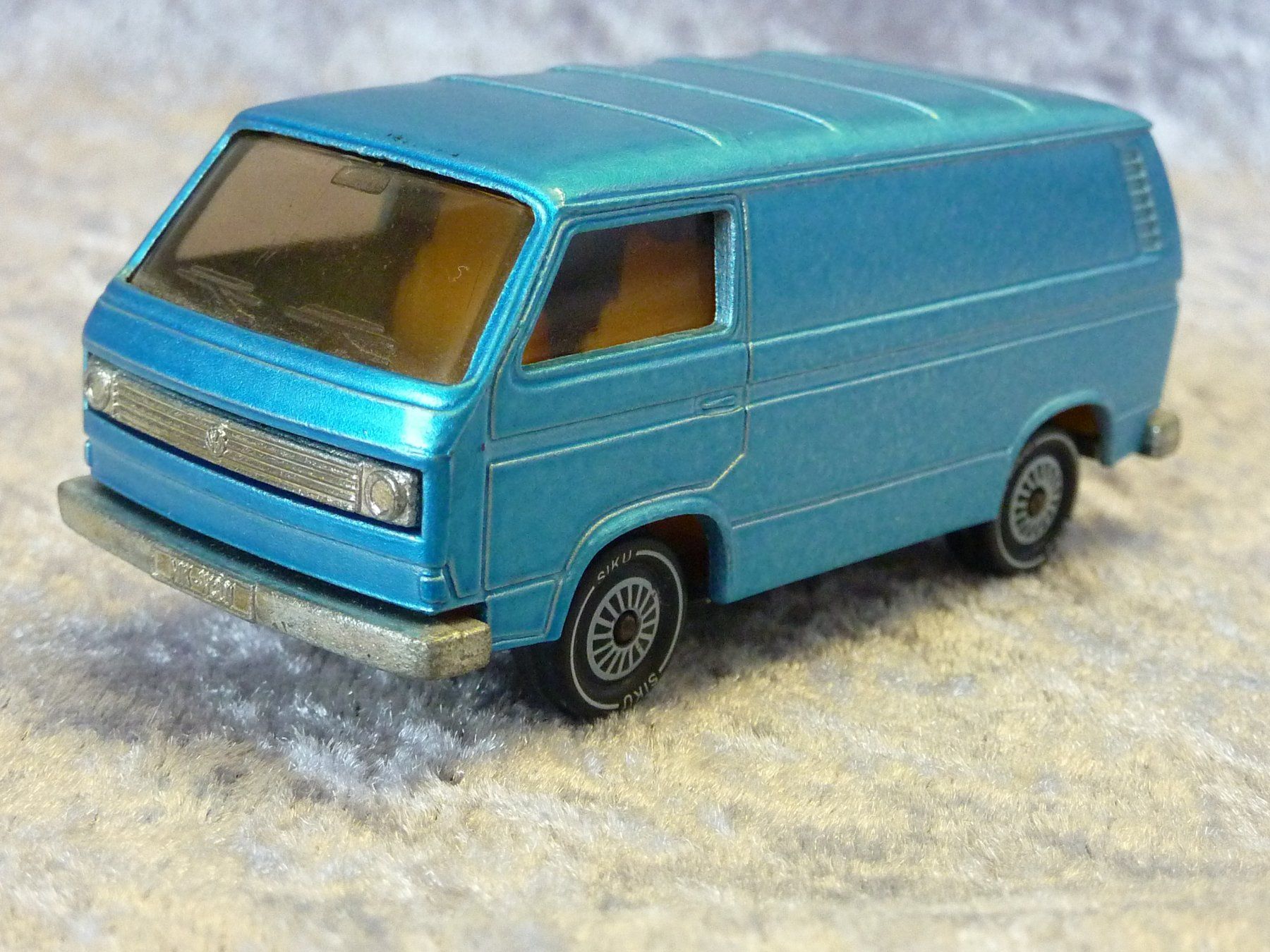 Siku Modellautos: VW Bus T3 Transporter Siku – Gebraucht aus Dürrenäsch von