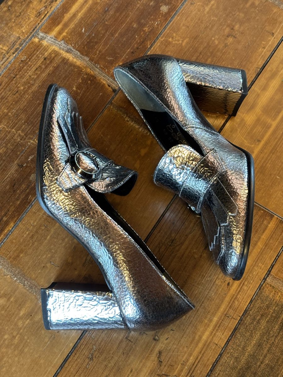 Högl Scarpe da donna: Högl Escarpins Argentés 40 – Nuovo (secondo la descrizione) da Dotzigen venduto da SecondHandGems 2
