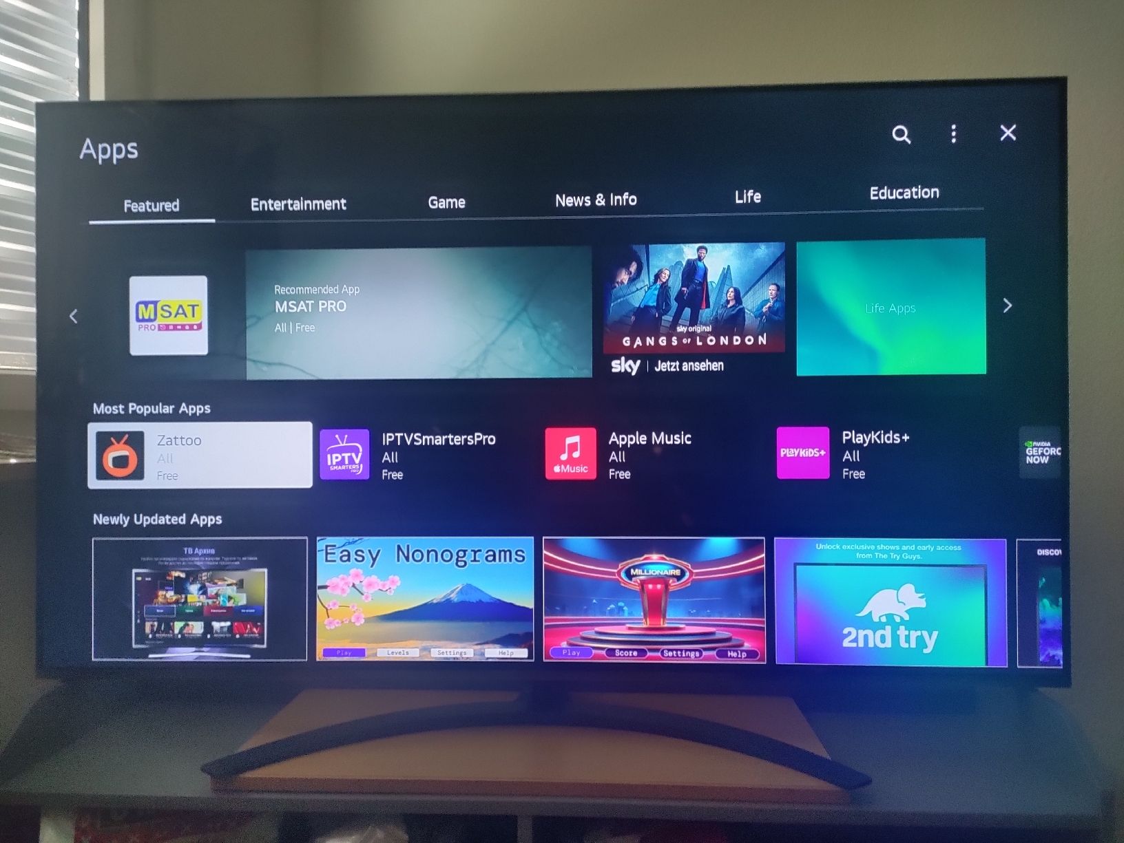 LG Televisori: LG 65" Nano TV almost new – Nuovo (secondo la descrizione) da Basel venduto da yat_r699 1