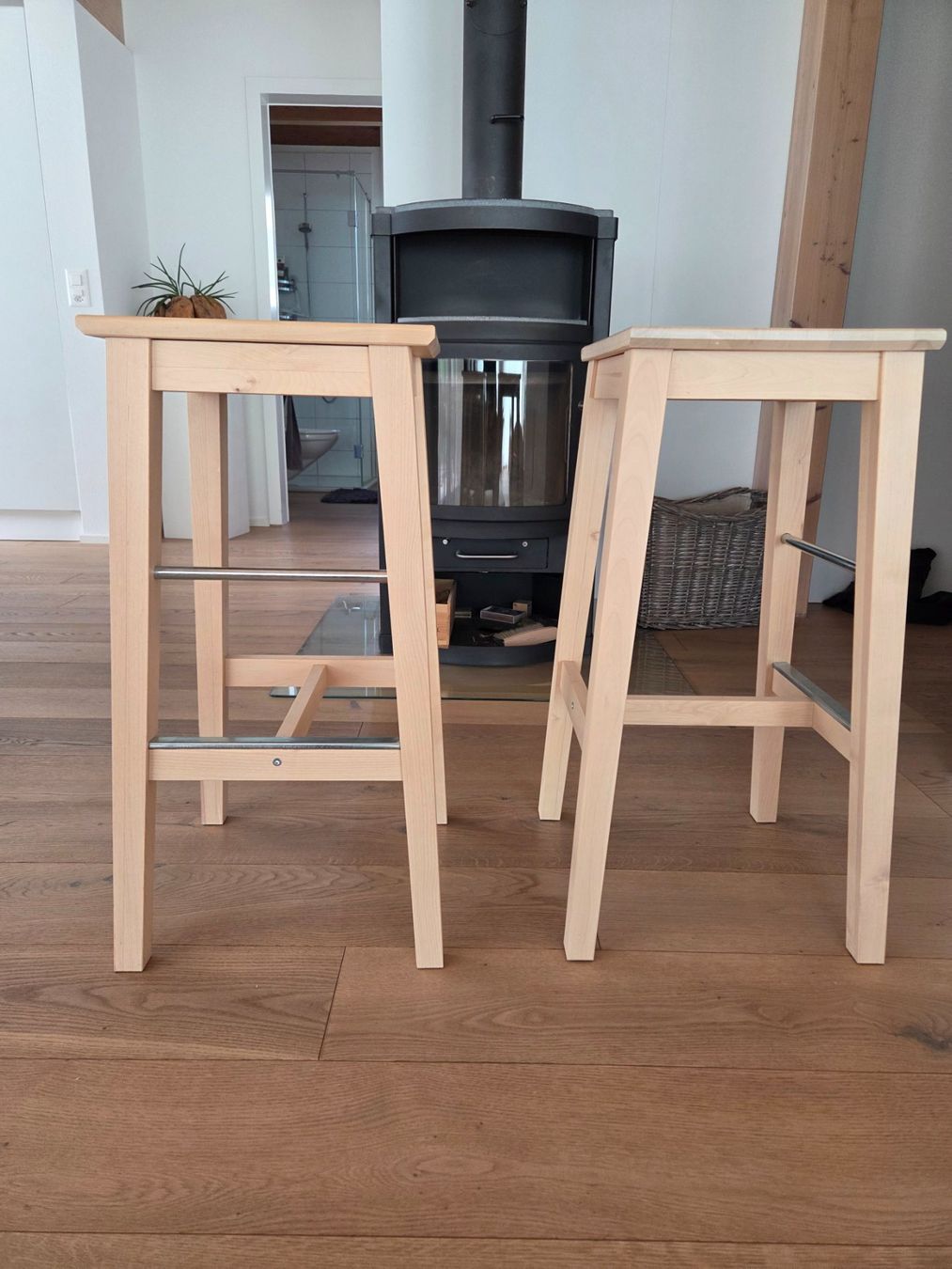 Ikea Seggioloni: Barhocker Set 2 Stück Holz hell 75 cm wie neu – Usato da Engelberg venduto da ser_8bbx