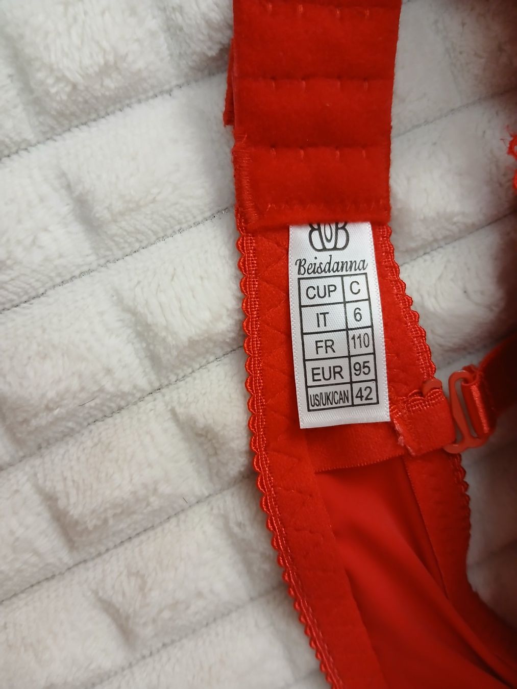 Sonstige Unterwäsche: Roter Spitzen-BH Gr. 95C Push-up neuwertig – Neu (gemäss Beschreibung) aus Glattbrugg von fin_66d8 2