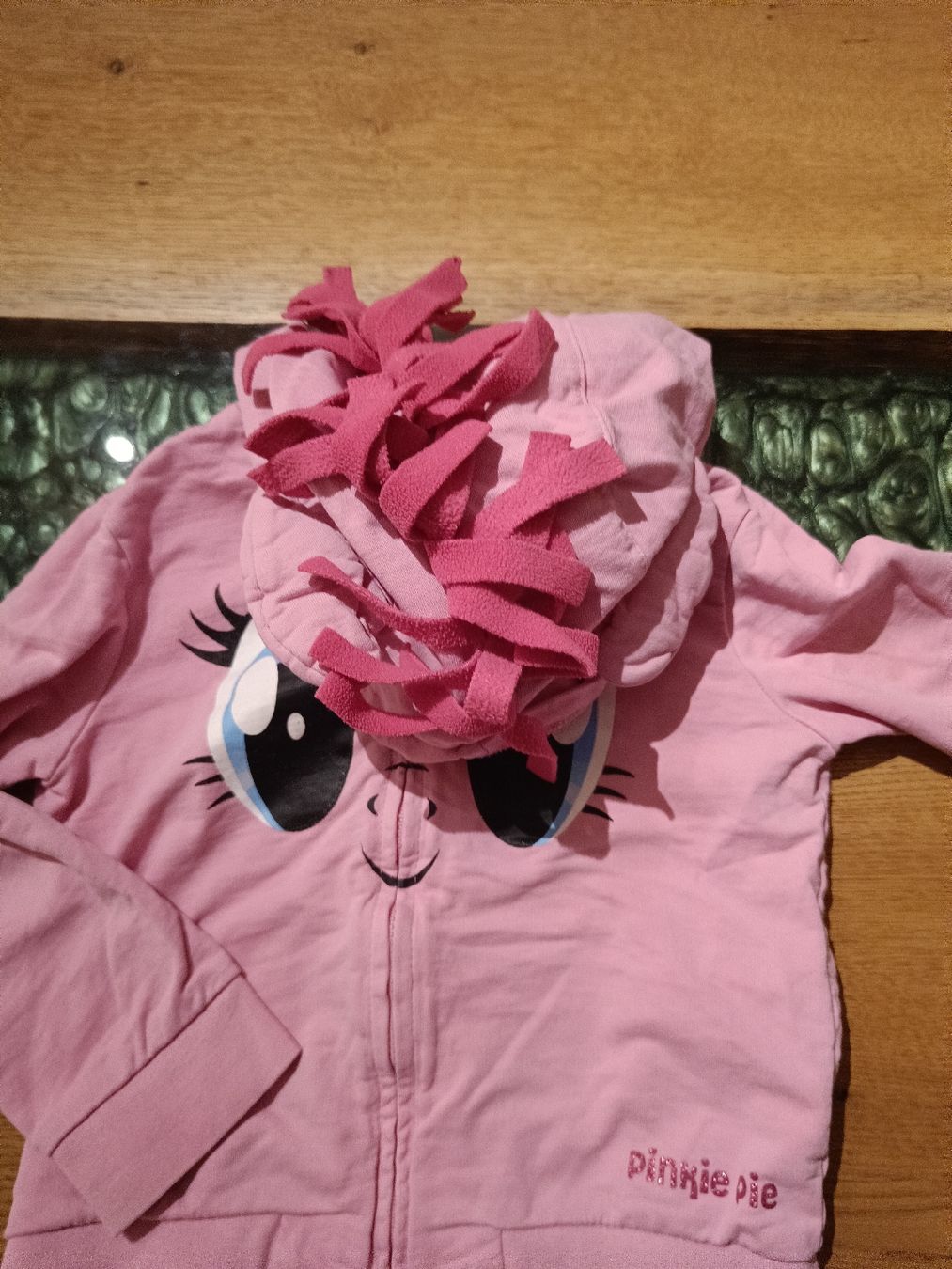Jacken & Mäntel: Kaputzenjacke Grösse 104 – Gebraucht aus Jaberg von urig17. 1