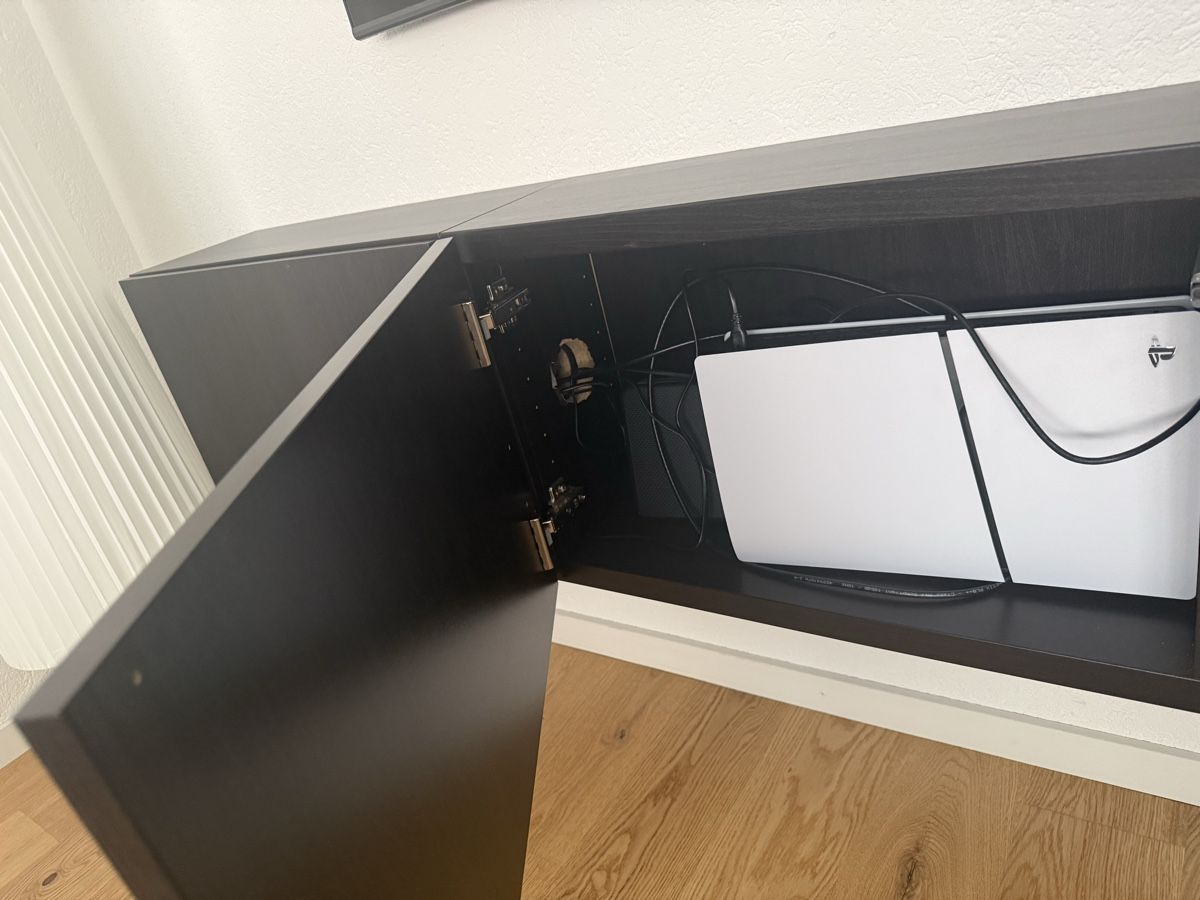 Ikea TV Möbel: Schwebendes TV-Lowboard / TV-Kommode schwarz – Gebraucht aus Dällikon von nit_l52s 1