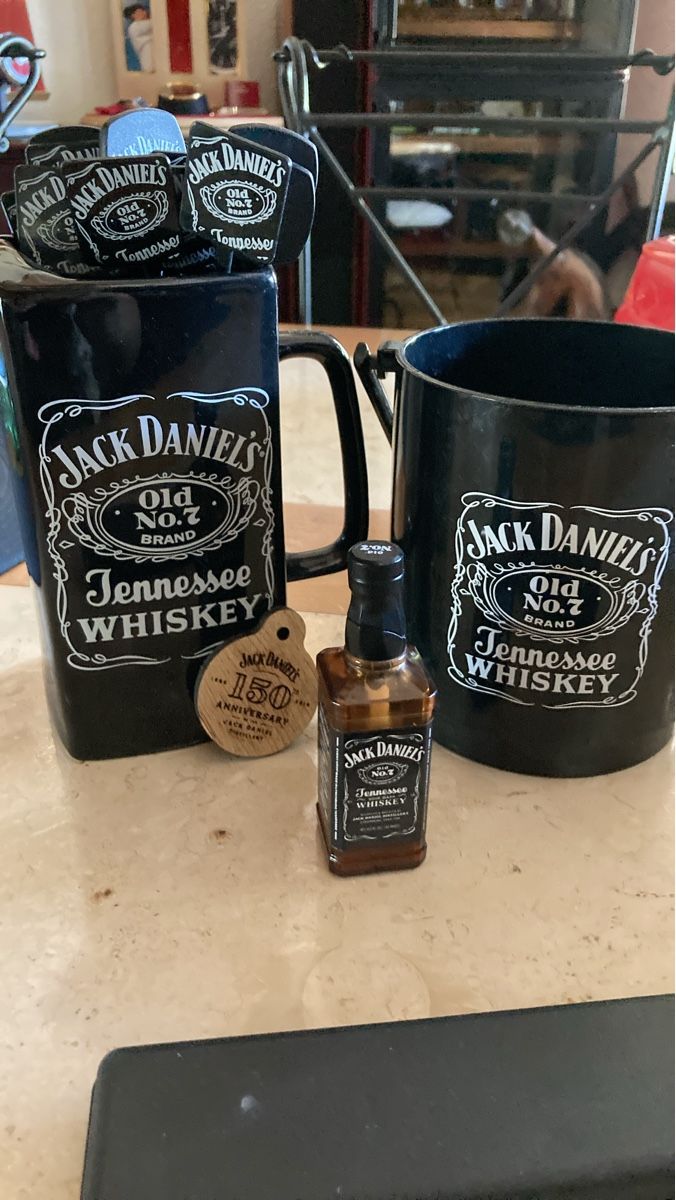 Jack Daniels Bevande alcoliche:  Jack Daniel's, lot collector – Usato da Bursinel venduto da SeveralLives