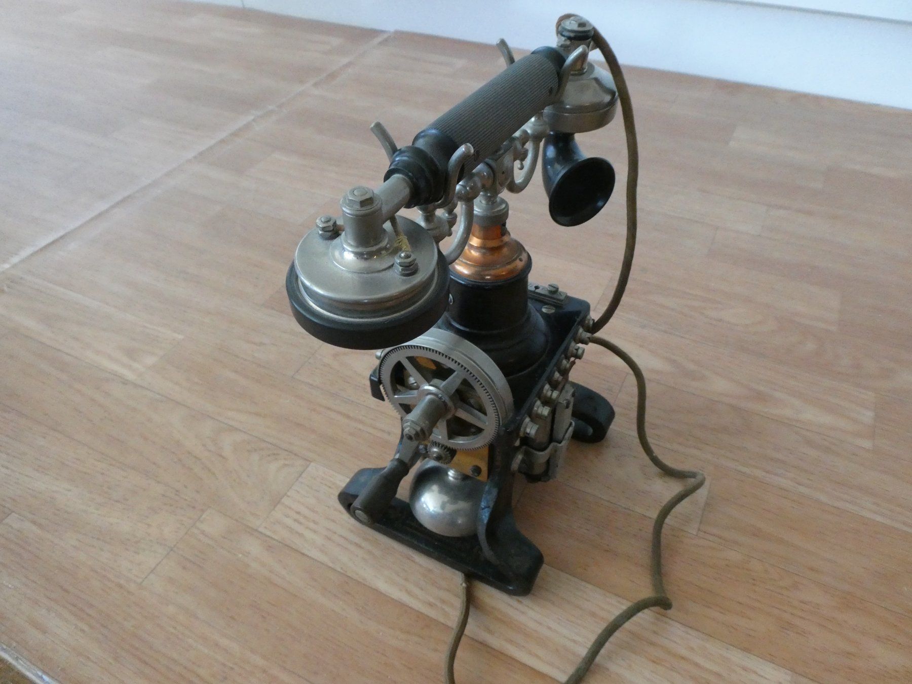 Ericsson Telefoni: Ericsson Telefon (Skelettapparat) – Usato da Basel venduto da Robyn 3