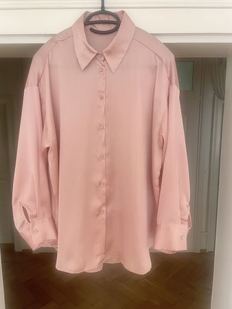 Elegante Bluse im Satinlook