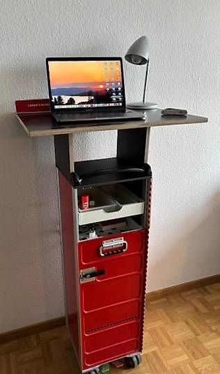 Altro in Aeronautica: Swiss Trolley "Stehpult" – Usato da Galgenen venduto da wer_v9fb 1