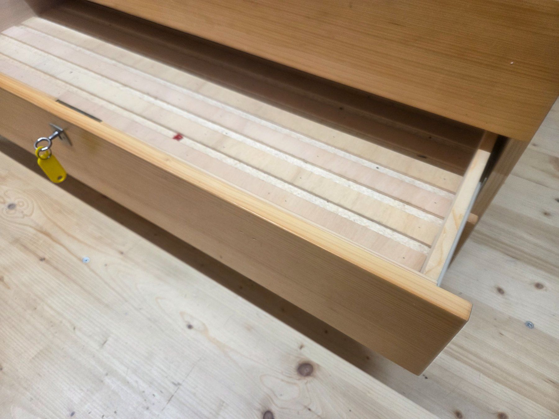 Modellini di ferrovie: Modellbahn-Schubladenstock Holz – Usato da Matten venduto da MEFEZ 1