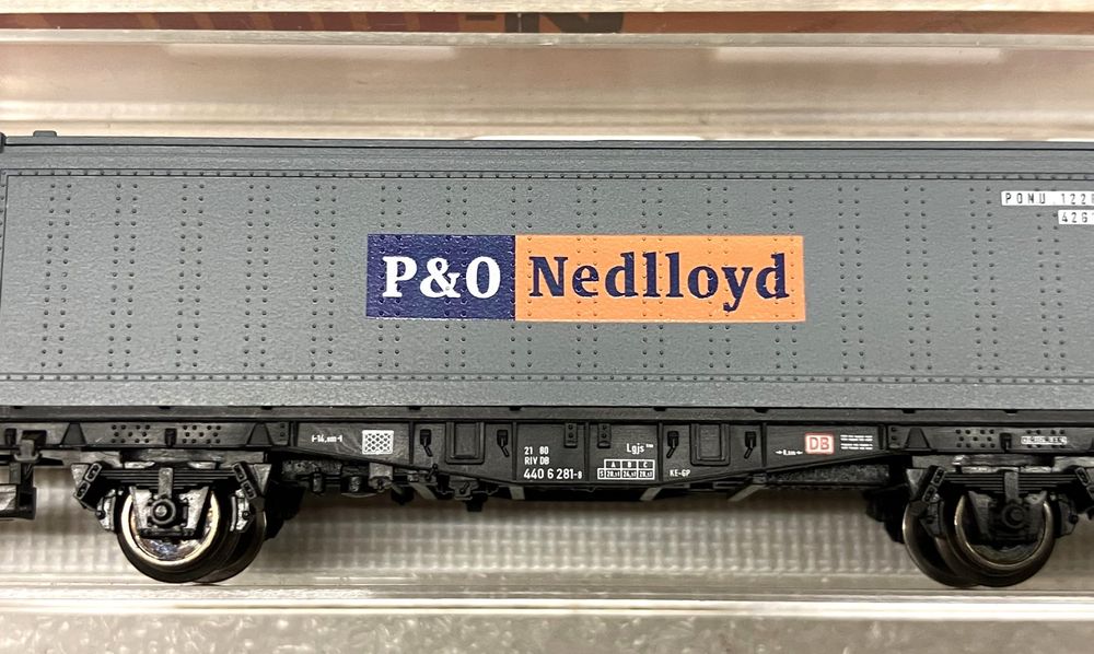 Modelleisenbahnen: Arnold Roco FM N= 2x Containerwagen Hapag-Lloyd - P&O Volvo – Neu (gemäss Beschreibung) aus Thun von retoolinoo 1