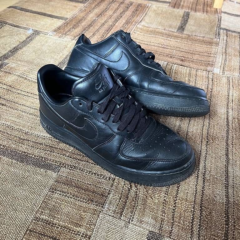 Nike Chaussures hommes: Nike Air Force One, taille 43, bon état – D'occasion à La Chaux-de-Fonds par bon_2569