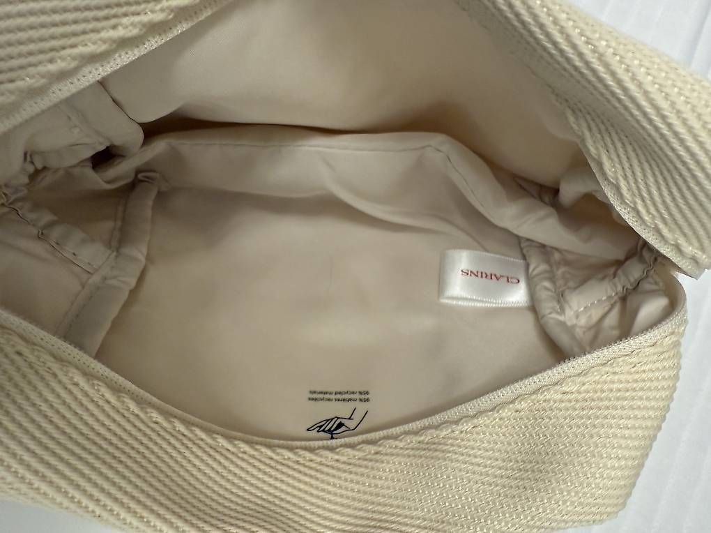 Borse da donna: Clarins Bag + Pouch both Brand New! – Nuovo (secondo la descrizione) da Zürich venduto da Vera_Ma 4