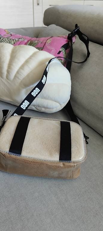 Ugg Borse: Sac UGG – Usato da Lausanne venduto da Mr_Solo 1