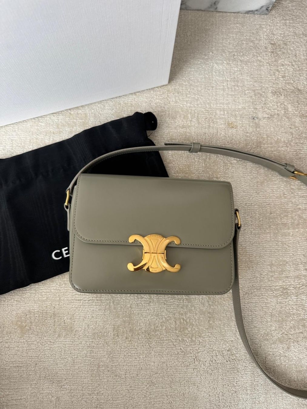 Celine Borse da donna: Céline Triomphe Bag (Shoulder Bag) – Usato da Zürich venduto da Lauri.M 1