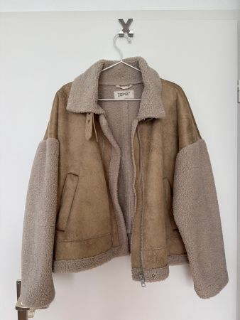 Winterjacke Esprit, Gr. M, beige