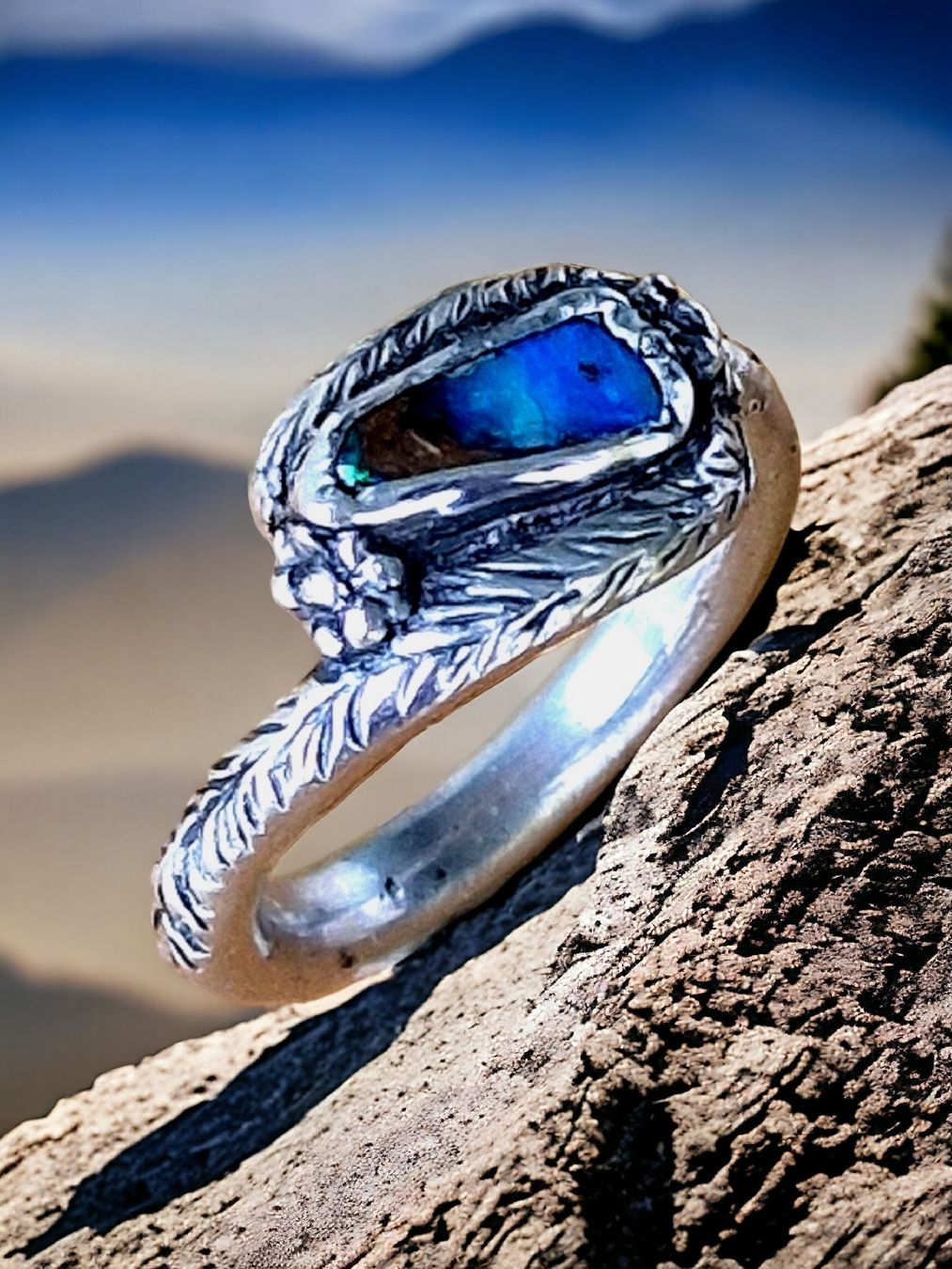 Anelli: Silberring, Federdesign, mit austr. Opal – Nuovo e nell'imballaggio originale da Aarau venduto da Schmuckhoehle_MD 6
