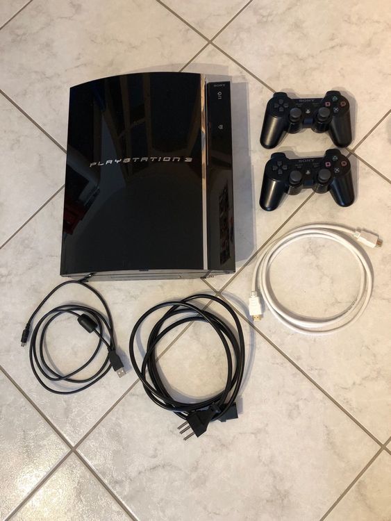 Playstation 3 defekt mit zwei Controller Kaufen auf Ricardo