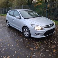 Hyundai  i30  10/2025 142000km