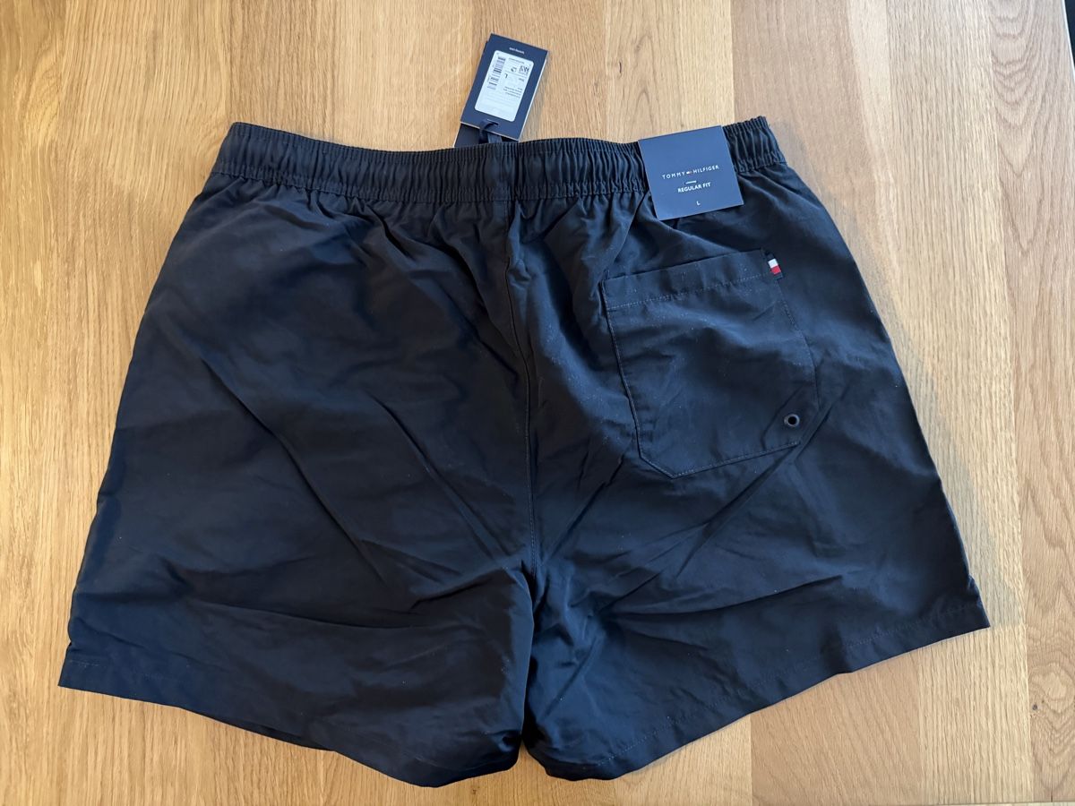 Tommy Hilfiger Pantaloni: Badeshorts – Nuovo e nell'imballaggio originale da Heerbrugg venduto da chef88 1