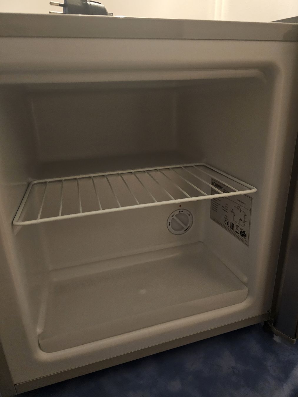 Kühlschrank: Gefrierschrank  – Neu (gemäss Beschreibung) aus Wauwil von bos_p6d2 3