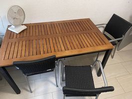 Gartentisch mit 4 Stühlen