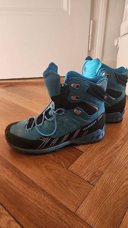 Mammut Scarpe da donna: Chaussures Alpinisme femme – Usato da Genève venduto da petitlotus82 1