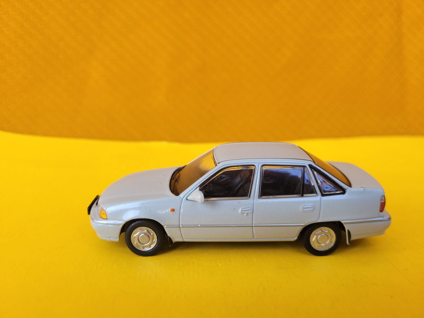 Modellini d'auto: Daewoo Cielo 1:43 DeA Collection presse – Nuovo (secondo la descrizione) da Domdidier venduto da Bimbo57 1