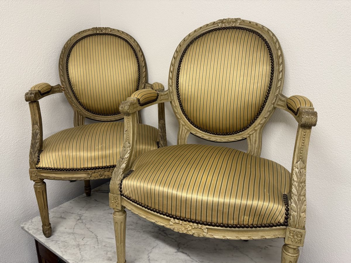 Set de table et chaises: 2 Stühle+Tisch mit Marmorplatte – D'occasion à Menzberg par Olimeo2019