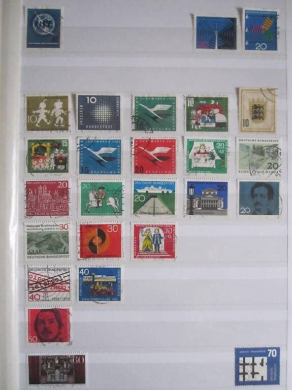 Tutti i francobolli: Briefmarken Deutsche Bundespost und DDR – Usato da Saland venduto da k_z_tny8 2
