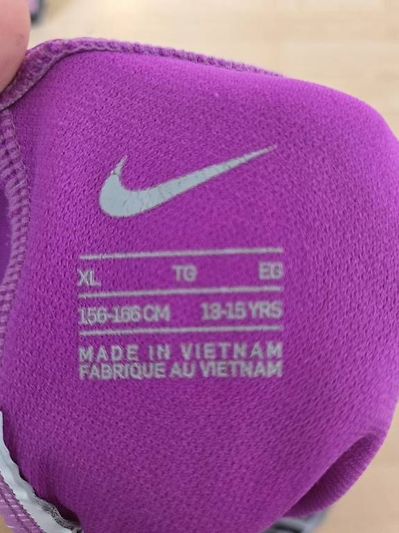 Costumi da bagno & Bikini: Badeanzug Mädchen Nike – Usato da Bülach venduto da Boubbleziss 1