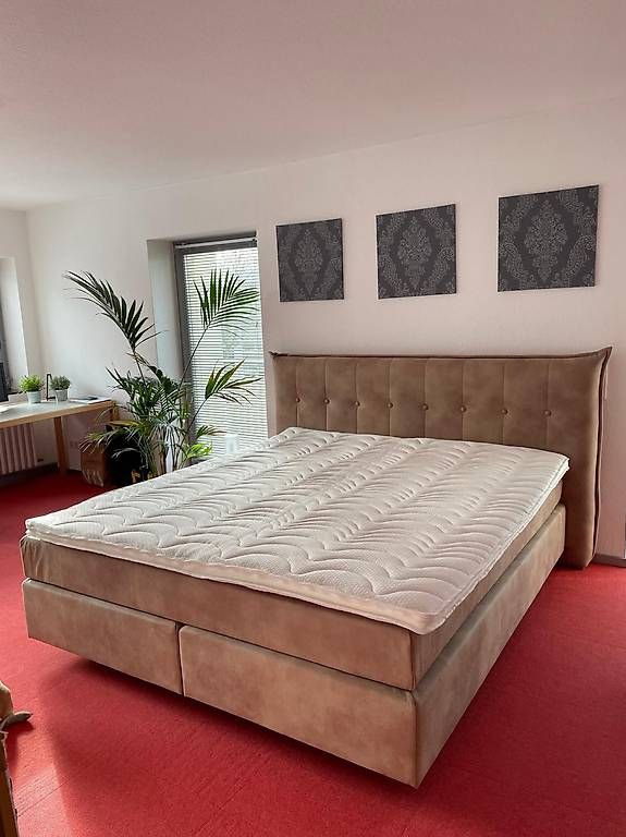 Betten: Boxspringbett 180 × 200 cm – Gebraucht aus Zürich von ann_wz8k