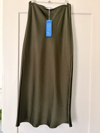 Samsøe Saagneta Rock (long), Gr. S, olivgrün, mit Etikette
