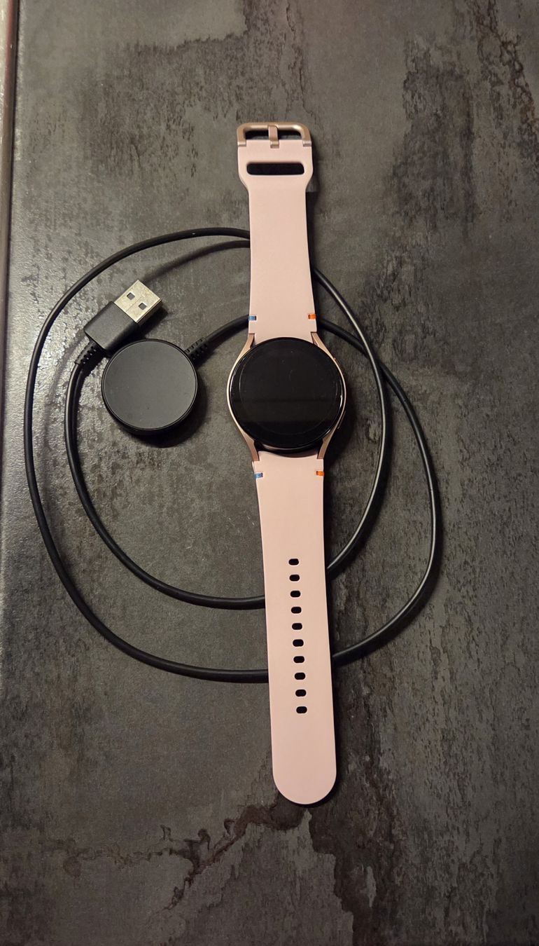 Samsung Smartwatch: Samsung Galaxy Watch  Pink – Usato da Zetzwil venduto da Rose050