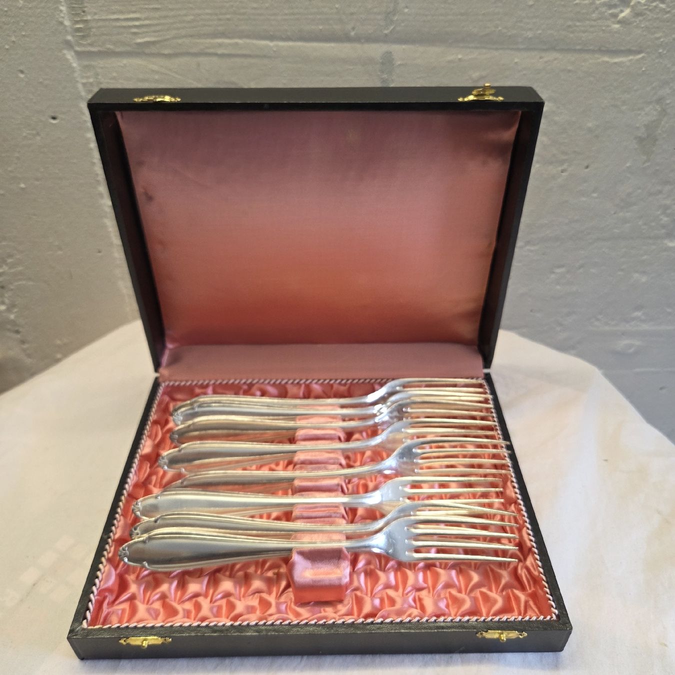 Gabeln: 8 Versilberte Vintage Gabeln gross mit Box/Etui..Top.. – Gebraucht aus Stans von Ducati16