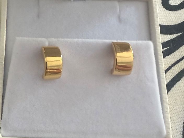 Ohrringe & -stecker: Boucle d’oreille – Neu und originalverpackt aus St-leonard von Lilliii