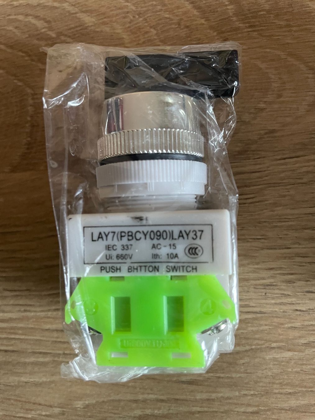 Interruttori: 2x Interrupteurs - LAY7 (PBCY090) LAY37 Switch 10A 660V – Nuovo e nell'imballaggio originale da Denges venduto da Ricautomotive 2