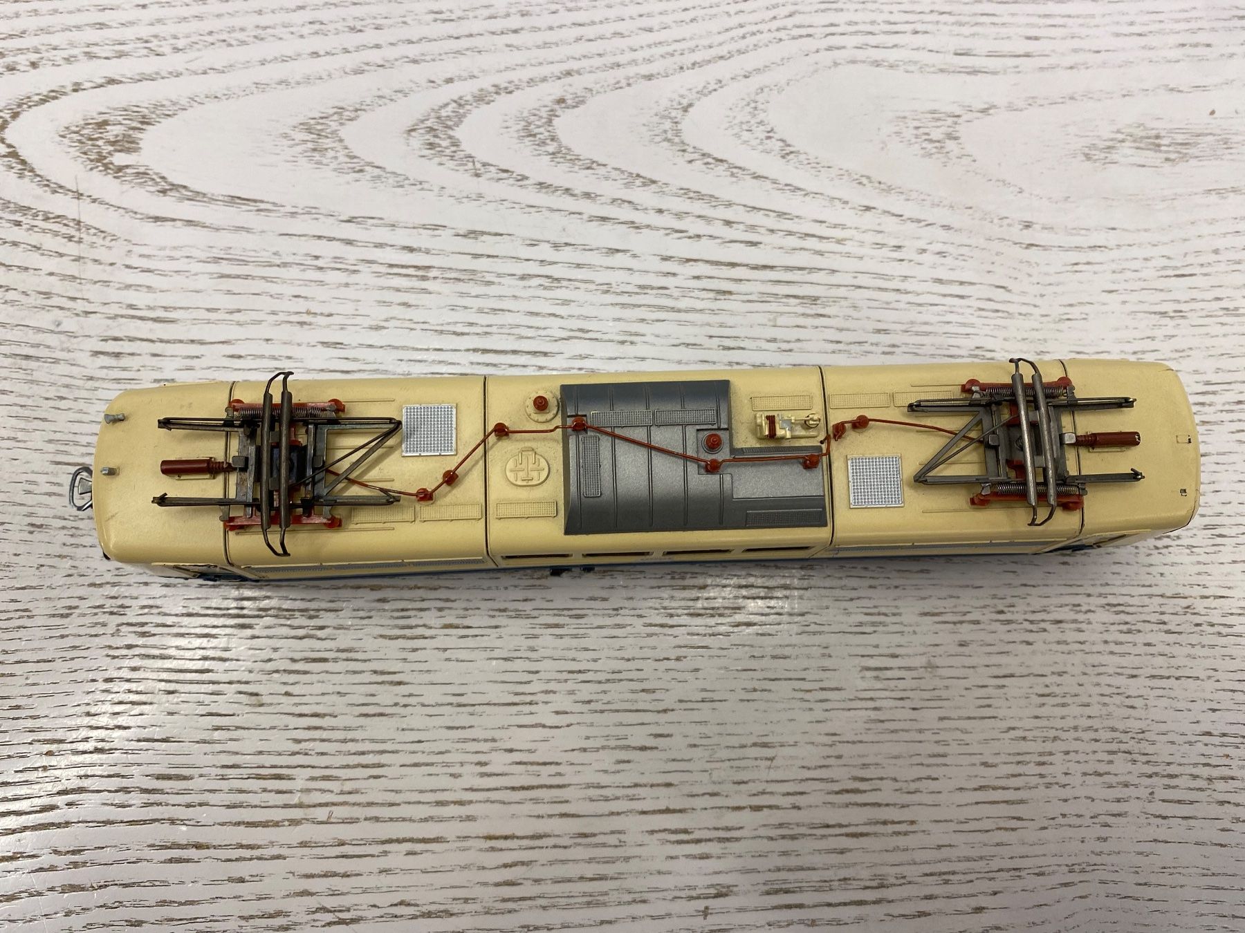 Märklin Modelleisenbahnen: Märklin 3058 DB BR151 schwerer Güterzug – Gebraucht aus Lupsingen von New-Haven 3