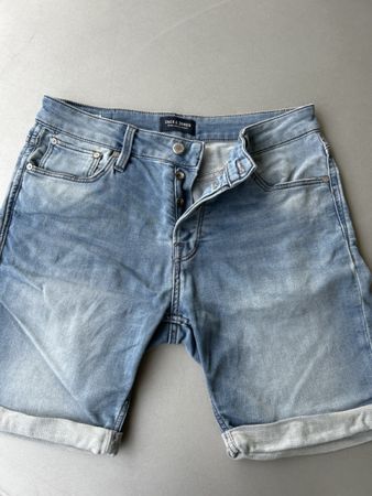 Kurze Jeans Jack Jones Grösse S guter Zustand